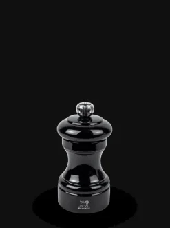 Fashion Bistro Manual wooden pepper mill in black gloss, 10cm For Under £50|Pepper