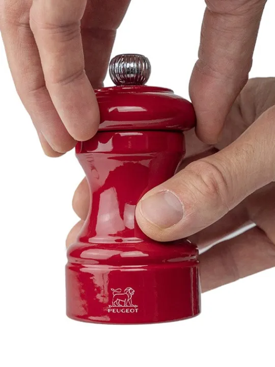 Outlet Bistro Manual wooden pepper mill in passion red gloss, 10cm For Under £50|Pepper