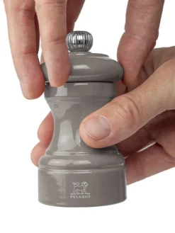 Store Bistro Manual wooden pepper mill in taupe grey gloss, 10cm For Under £50|Pepper