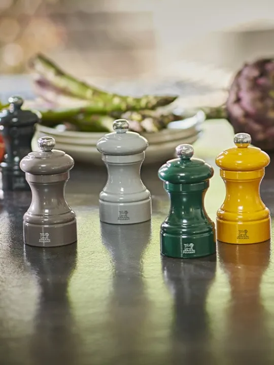 Cheap Bistro Manual wooden pepper mill in pearl grey gloss, 10cm For Under £50|Pepper