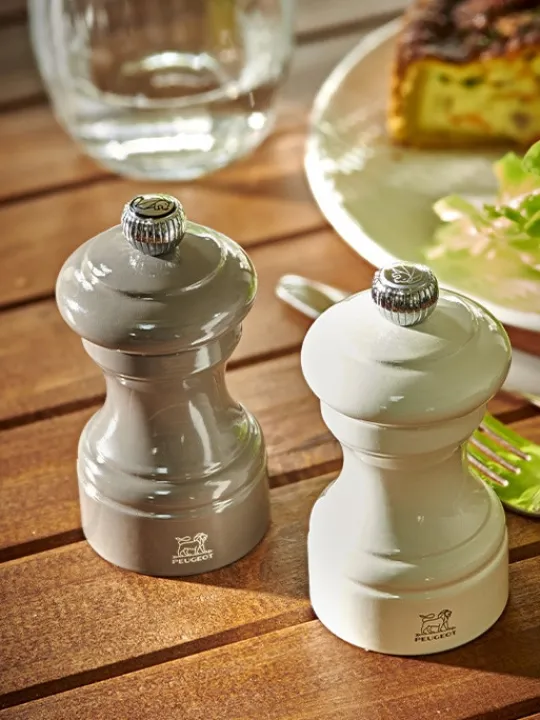 Cheap Bistro Manual wooden pepper mill in pearl grey gloss, 10cm For Under £50|Pepper