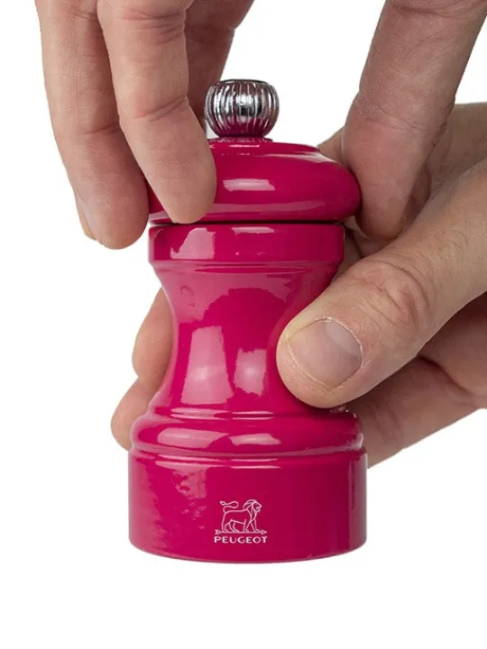 Store Bistro Manual wooden pepper mill in candy pink gloss, 10cm For Under £50|For The Foodie