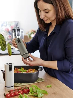 Sale Line electric Moulin à poivre électrique rechargeable u'select, batterie lithium-ion, e, 15 cm - 6in. For The Host With The Most|Pepper