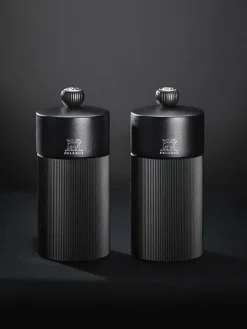 Online Line Manual aluminium and wooden salt mill, matt black, 12cm Salt|Salt Mills