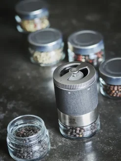 Fashion Maestro linea pack Maestro rock gray pepper bar box and linéa tray Pepper|Pepper Mills
