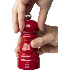 Store Paris u'select Uselect manual wooden pepper mill in passion red gloss, 12cm Pepper|Pepper Mills